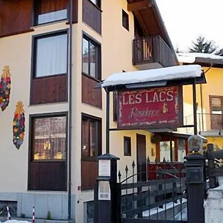 Les Lacs 3*
