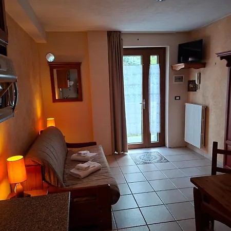 Les Lacs Aparthotel 3*