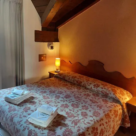 Apartahotel Les Lacs 3*